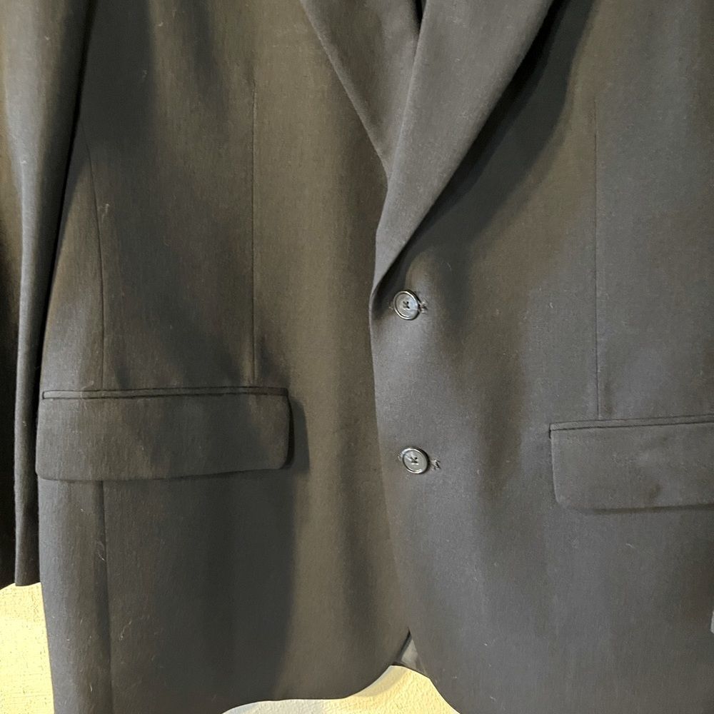 Stafford Mens Wool Blazer Sport Coat Dk Navy 40”. 32” length 2 Button